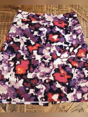 Ann Taylor Petite Pencil Skirt Watercolor Purple and Pink Size 00P